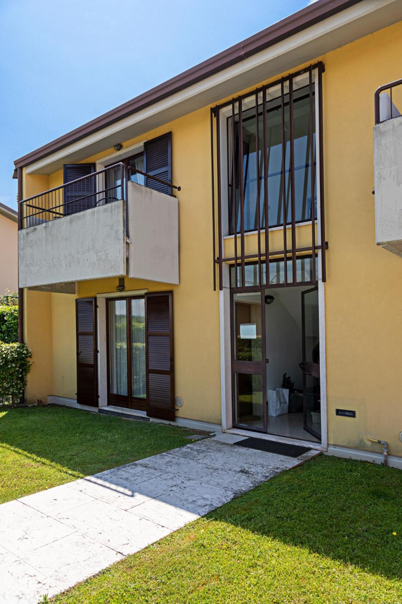 Apartments Blitz - Regarda Travel لاتيزي المظهر الخارجي الصورة